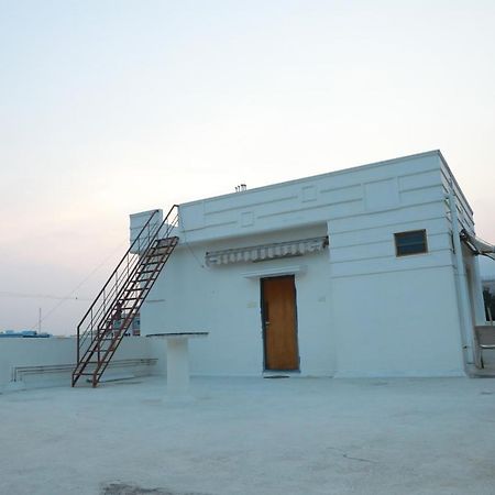 Hill View Paradise - 2Bhk'S & Rooms - A Golden Group Of Premium Home Stays - Tirupati Bagian luar foto