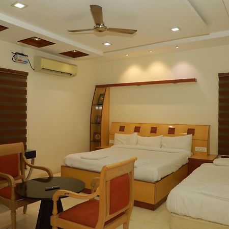 Hill View Paradise - 2Bhk'S & Rooms - A Golden Group Of Premium Home Stays - Tirupati Bagian luar foto