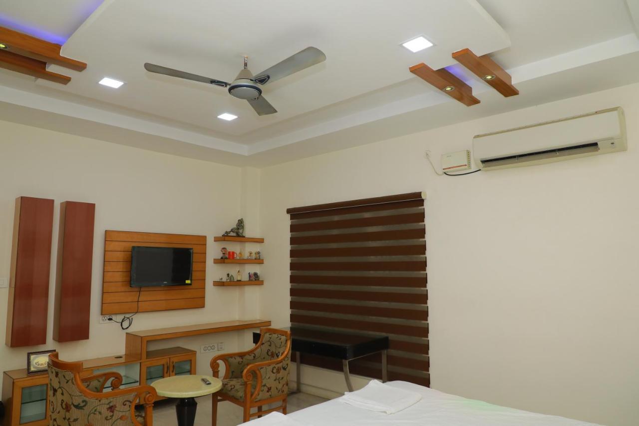 Hill View Paradise - 2Bhk'S & Rooms - A Golden Group Of Premium Home Stays - Tirupati Bagian luar foto