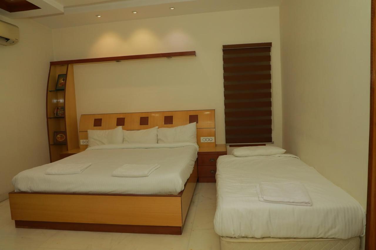Hill View Paradise - 2Bhk'S & Rooms - A Golden Group Of Premium Home Stays - Tirupati Bagian luar foto