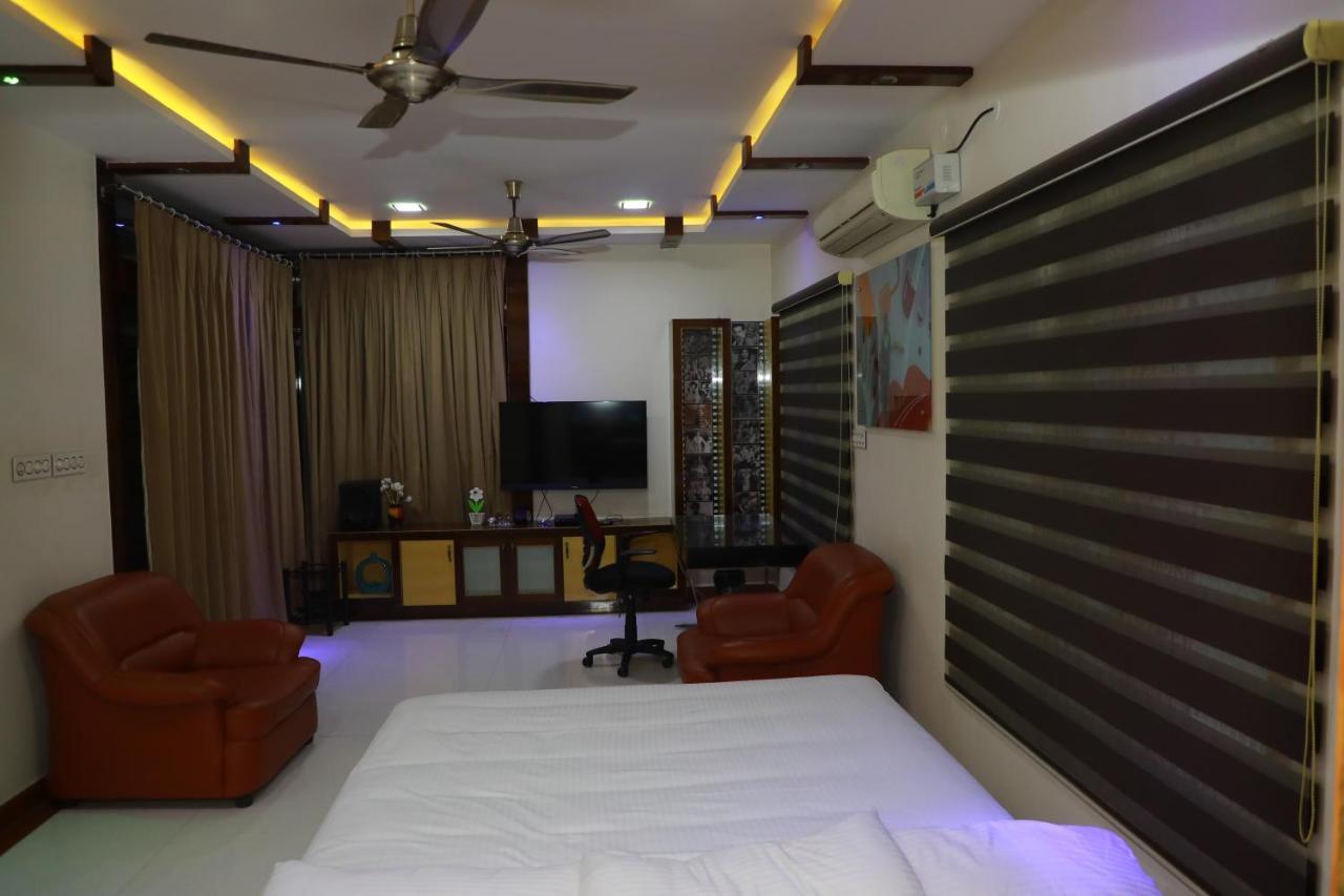 Hill View Paradise - 2Bhk'S & Rooms - A Golden Group Of Premium Home Stays - Tirupati Bagian luar foto
