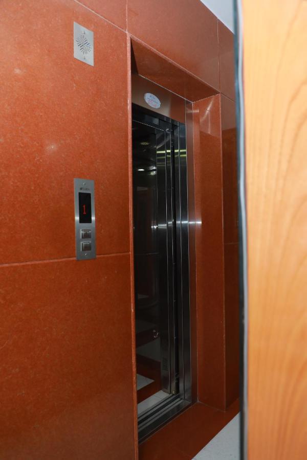 Hill View Paradise - 2Bhk'S & Rooms - A Golden Group Of Premium Home Stays - Tirupati Bagian luar foto