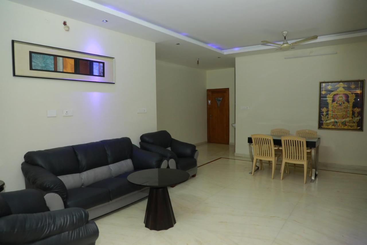 Hill View Paradise - 2Bhk'S & Rooms - A Golden Group Of Premium Home Stays - Tirupati Bagian luar foto