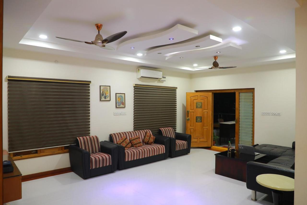 Hill View Paradise - 2Bhk'S & Rooms - A Golden Group Of Premium Home Stays - Tirupati Bagian luar foto