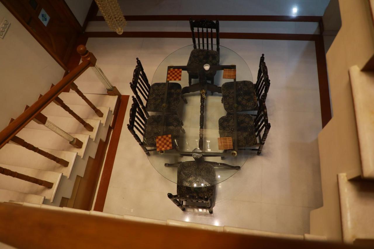 Hill View Paradise - 2Bhk'S & Rooms - A Golden Group Of Premium Home Stays - Tirupati Bagian luar foto