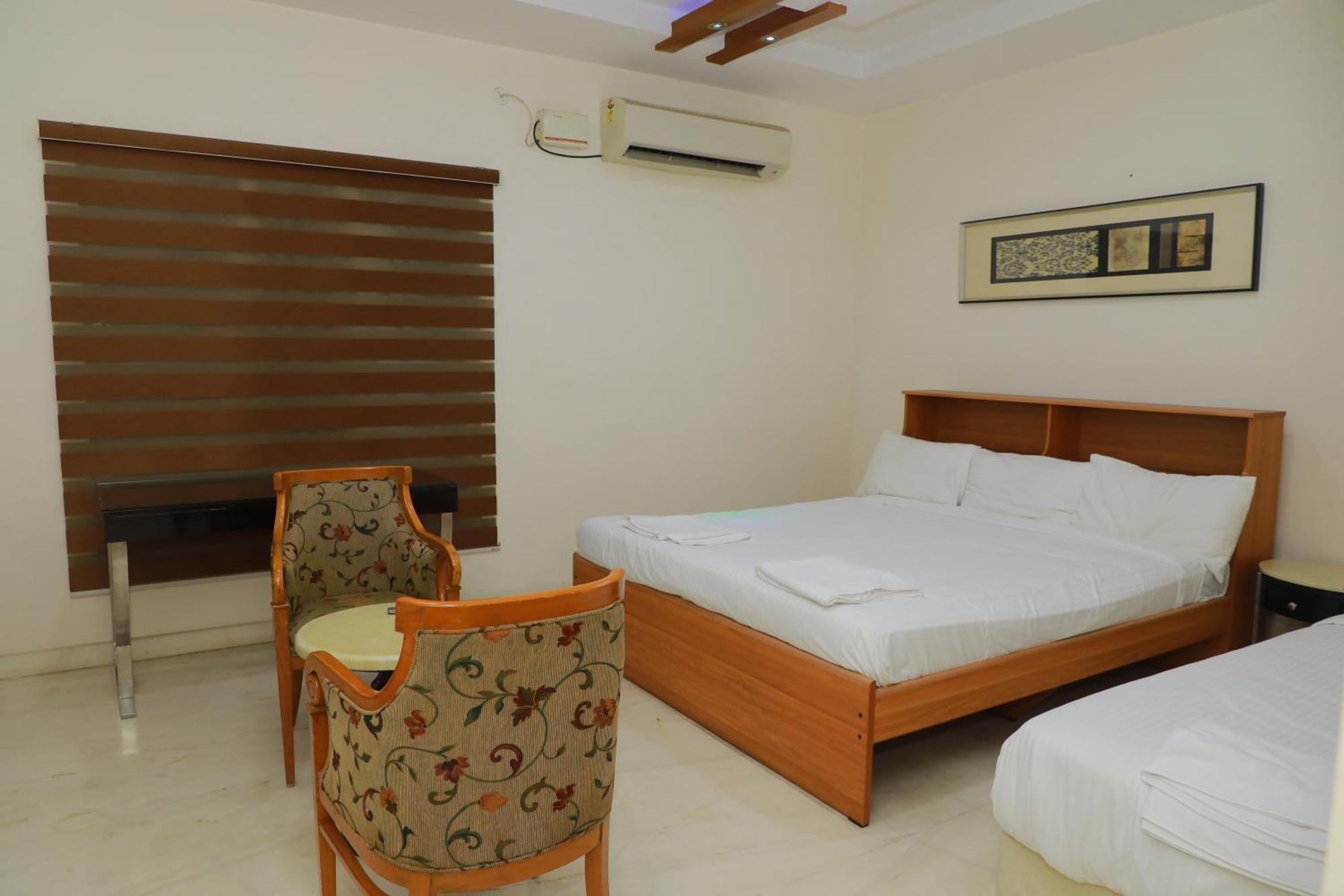 Hill View Paradise - 2Bhk'S & Rooms - A Golden Group Of Premium Home Stays - Tirupati Bagian luar foto